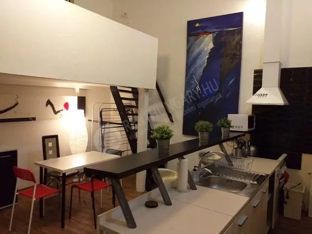 Kiadó lakás Budapest VI. kerület, Anker köz 68 nm