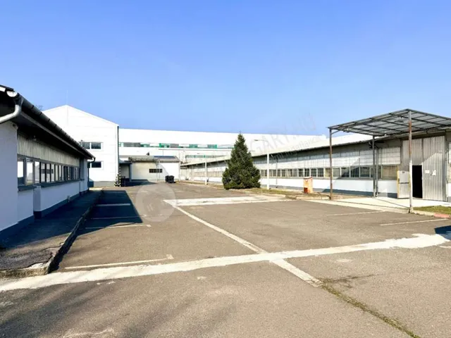 Kiadó kereskedelmi és ipari ingatlan Fót 2273 nm