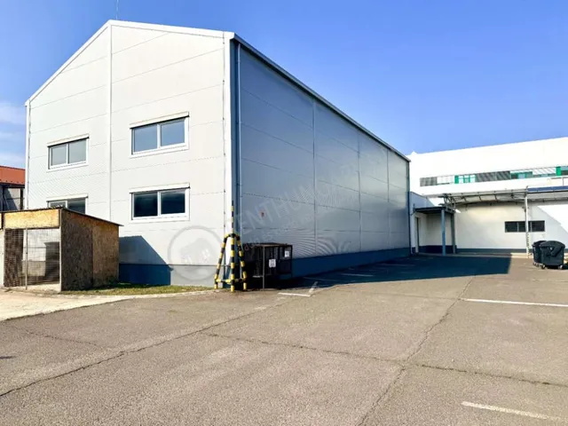 Kiadó kereskedelmi és ipari ingatlan Fót, Keleti Márton utca 2273 nm