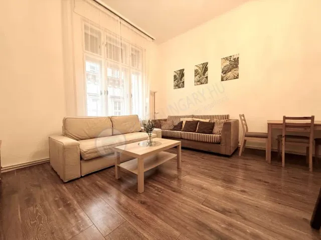 Kiadó lakás Budapest V. kerület, Szép utca 75 nm