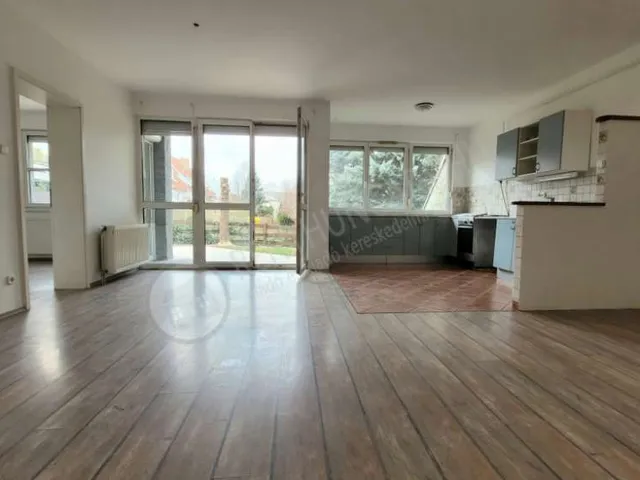 Eladó lakás Pomáz, Álmos utca 103 nm