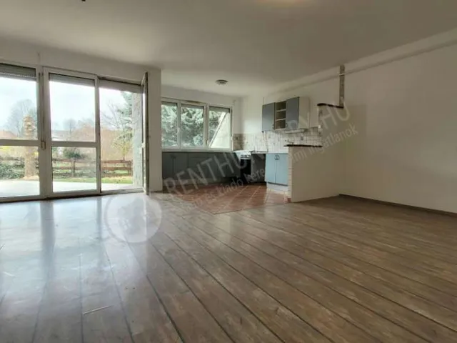 Eladó lakás Pomáz, Álmos utca 103 nm