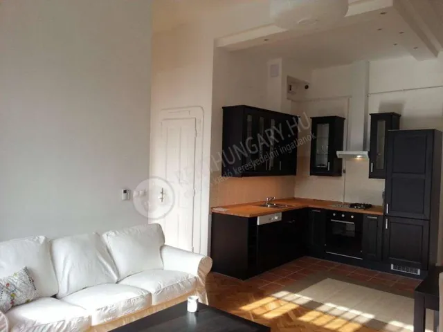 Kiadó lakás Budapest XI. kerület, Lágymányosi utca 81 nm