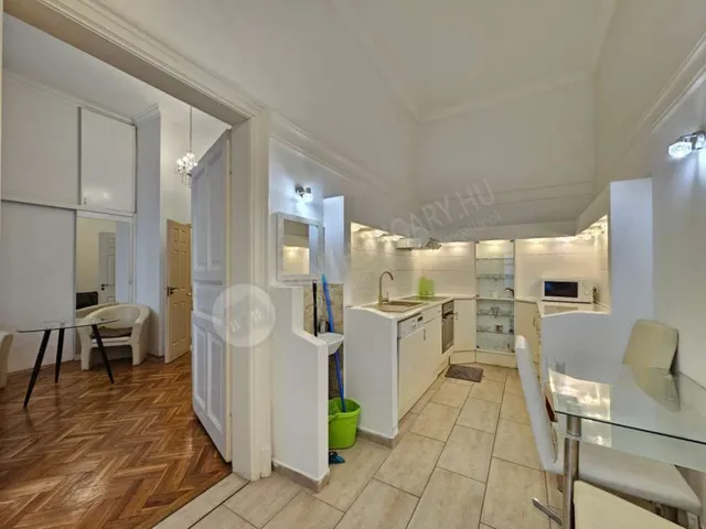 Kiadó lakás Budapest VI. kerület 31 nm