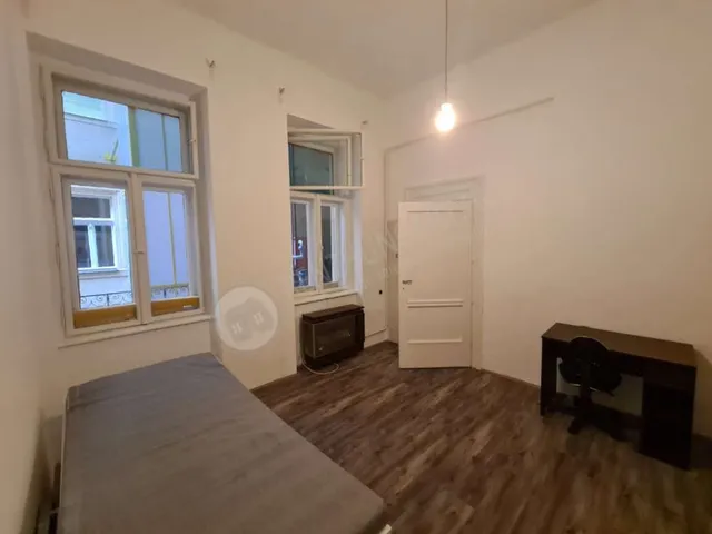Kiadó lakás Budapest VI. kerület 30 nm