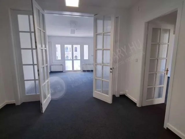 Kiadó kereskedelmi és ipari ingatlan Budapest VI. kerület, Bajcsy-Zsilinszky út 120 nm