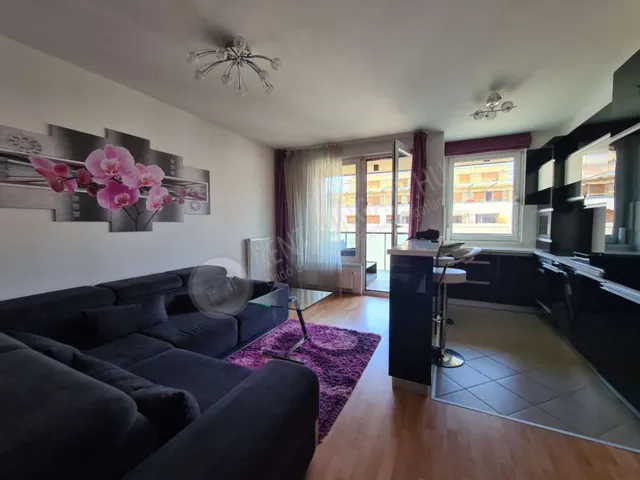 Kiadó lakás Budapest VIII. kerület, Corvin sétány 70 nm