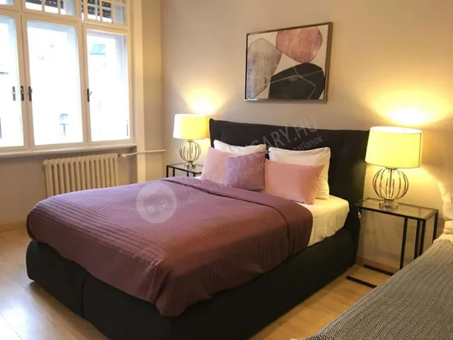 Kiadó lakás Budapest V. kerület, Szalay utca 77 nm