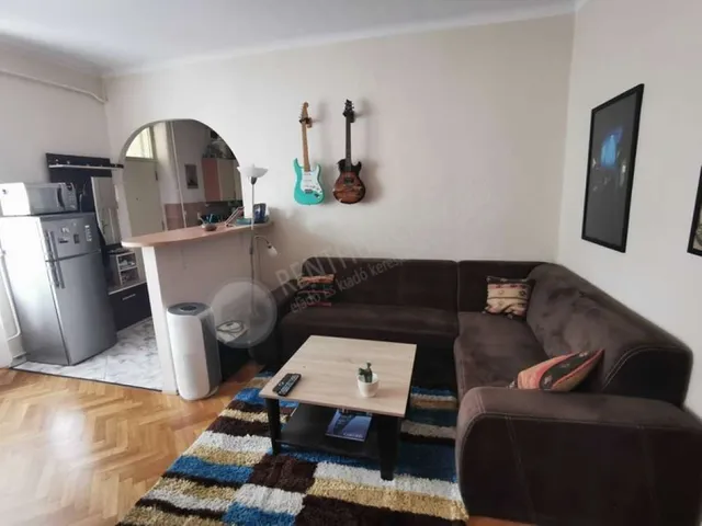 Kiadó lakás Budapest XI. kerület, Fehérvári út 40 nm
