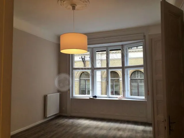 Kiadó lakás Budapest VII. kerület, Síp utca 89 nm