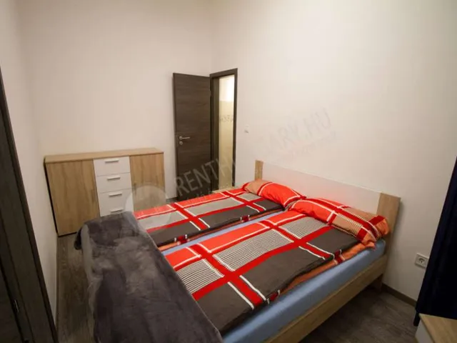 Kiadó lakás Budapest V. kerület, Arany János utca 34 nm
