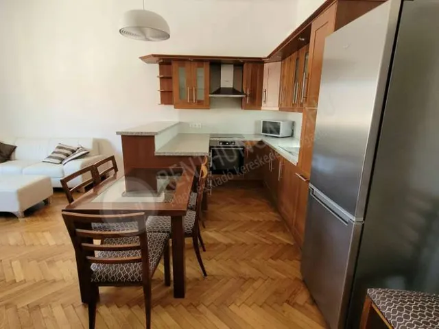 Kiadó lakás Budapest V. kerület, Szemere utca 52 nm