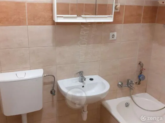 Kiadó lakás Budapest III. kerület, Folyondár utca 42 nm