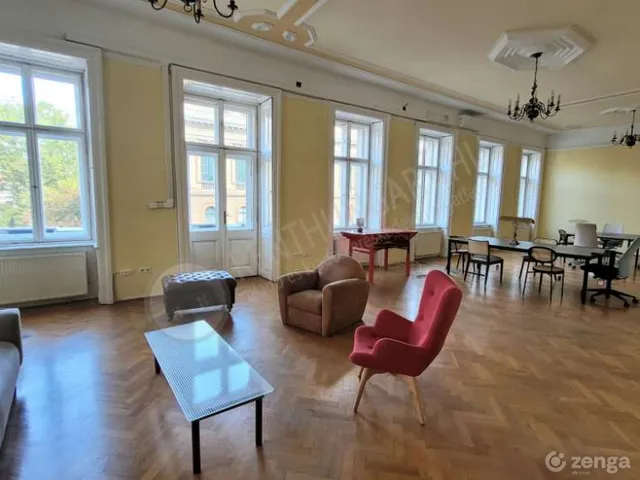 Eladó lakás Budapest V. kerület, Múzeum körút 173 nm