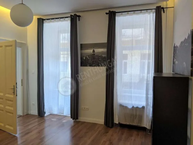 Kiadó lakás Budapest IX. kerület, Üllői út 50 nm
