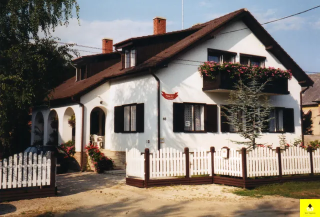 Eladó ház Sopron, Soprontól 40 km-re 35 férőhelyes apartmanház alkalmi áron eladó 500 nm