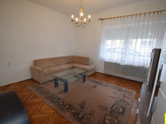 Eladó ház Peresznye 125 nm