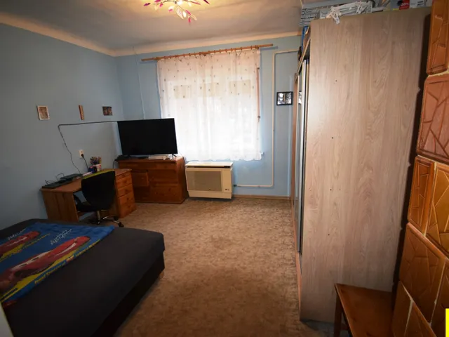 Eladó ház Zsira 71 nm