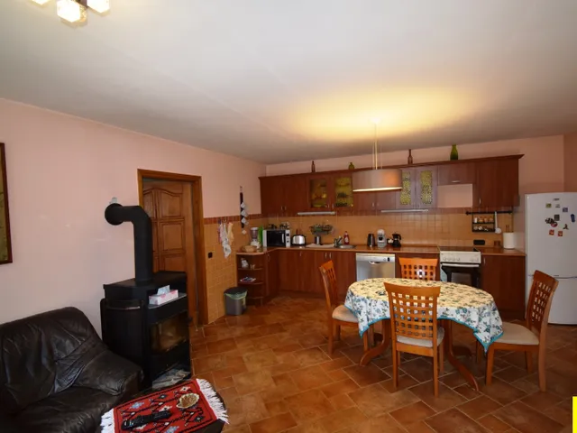 Eladó ház Csepreg 150 nm