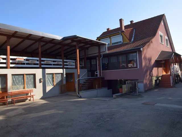 Eladó ház Csepreg 185 nm