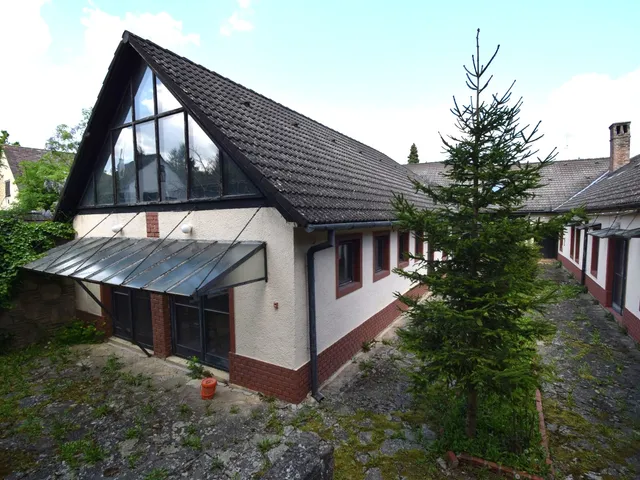 Eladó ház Cák 250 nm