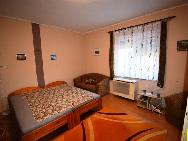 Eladó ház Lócs, Csendes falusi otthon eladó Bükfürdő közelében – Lócson 90 nm