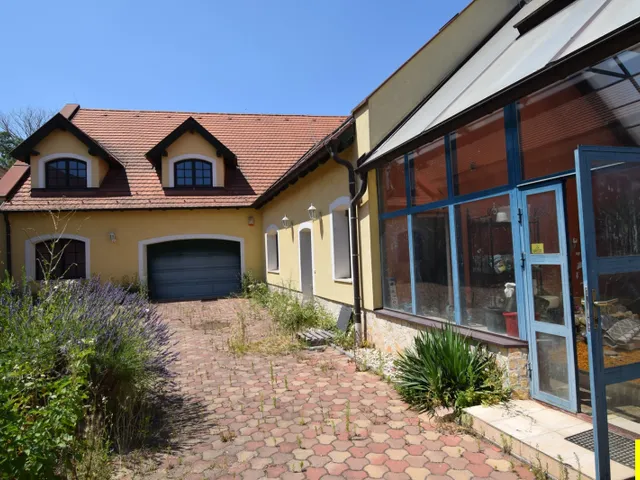 Eladó ház Sopron, Balf, Sopron-Balfon kiváló állapotú ingatlan eladó – alkalmi áron! 270 nm