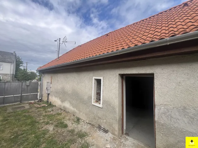 Eladó ház Bük, Bük központjában remek alapokkal rendelkező ház! 80 nm