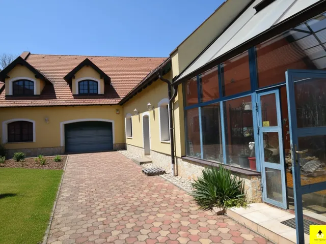 Eladó ház Sopron, Balf, Sopron-Balfon kiváló állapotú ingatlan eladó – alkalmi áron! 315 nm