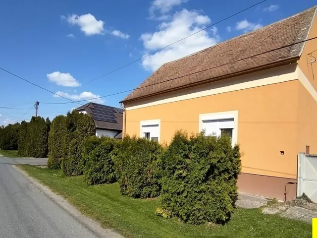 Eladó ház Csepreg, Kiváló szerkezeti állapotú családi ház eladó Csepregen – nagy telek, nyugodt környezet, remek lehető 82 nm