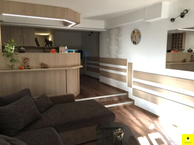 Eladó kereskedelmi és ipari ingatlan Szombathely 400 nm