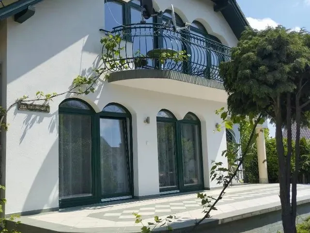 Eladó ház Bük, Bükön kiváló adottságokkal rendelkező panzió eladó – 9 szoba, 380 m², 950 m²-es telek 380 nm