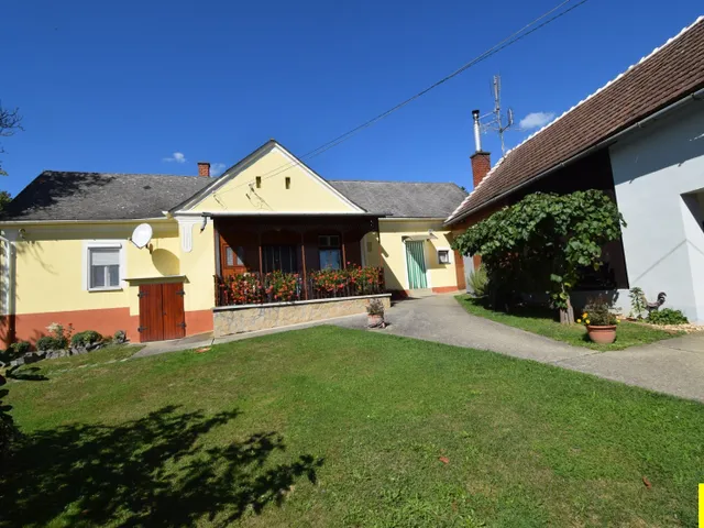 Eladó ház Kondorfa, Az Őrség szívében – hangulatos családi ház nagy telekkel eladó! 75 nm