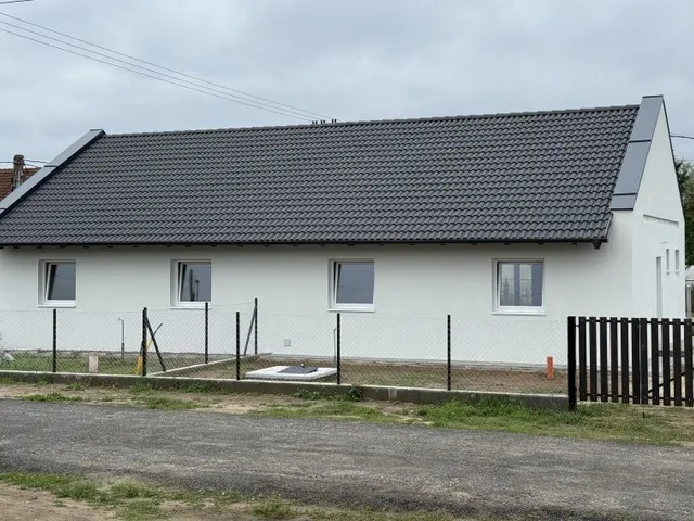 Eladó ház Felsőpakony 61 nm