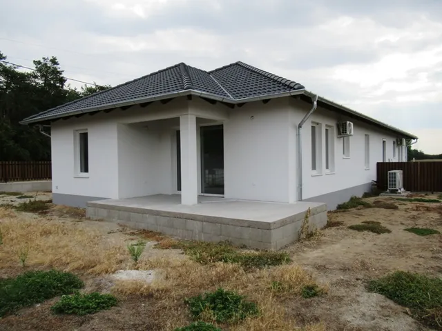 Eladó ház Kakucs 95 nm