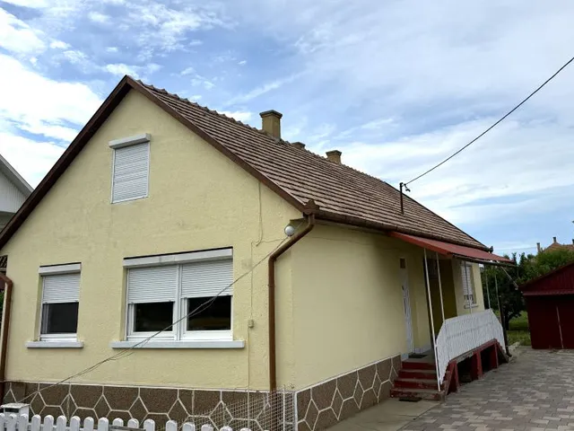 Eladó ház Kakucs 84 nm