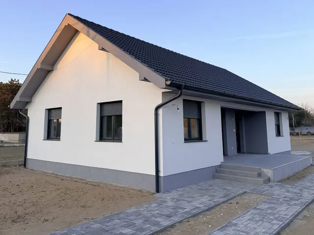 Eladó ház Dabas 87 nm