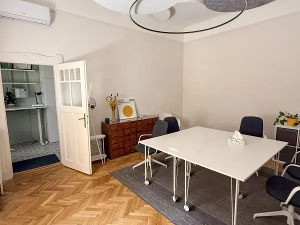 Kiadó kereskedelmi és ipari ingatlan Budapest XI. kerület, Villányi út 119 nm