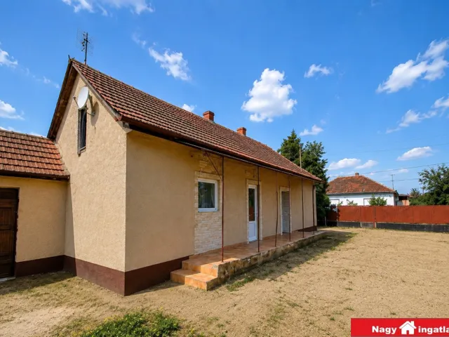 Eladó ház Örkény 59 nm