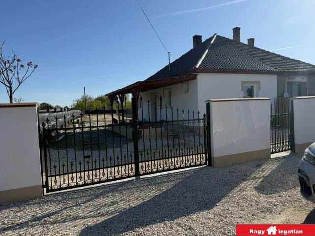 Eladó lakás Örkény 49 nm