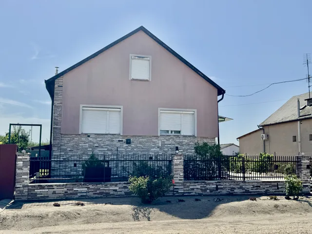 Eladó ház Dabas 95 nm