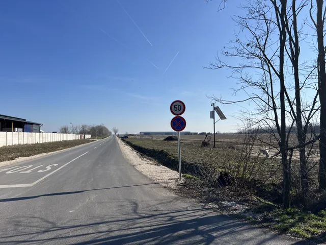 Eladó kereskedelmi és ipari ingatlan Vecsés 13183 nm