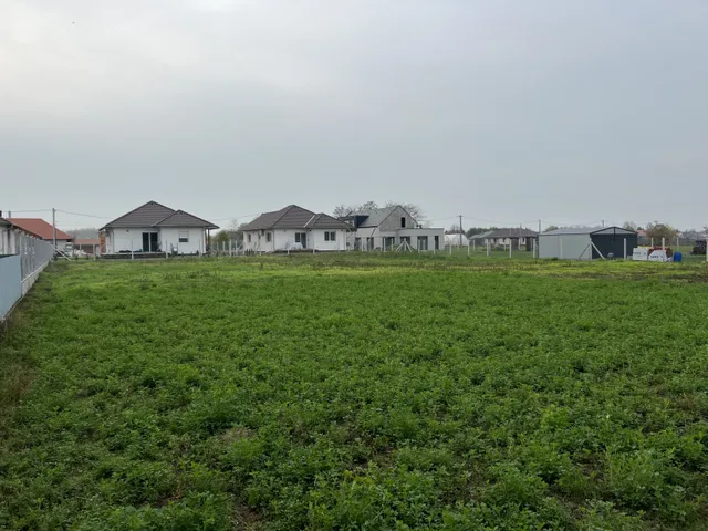 Eladó telek Inárcs 904 nm