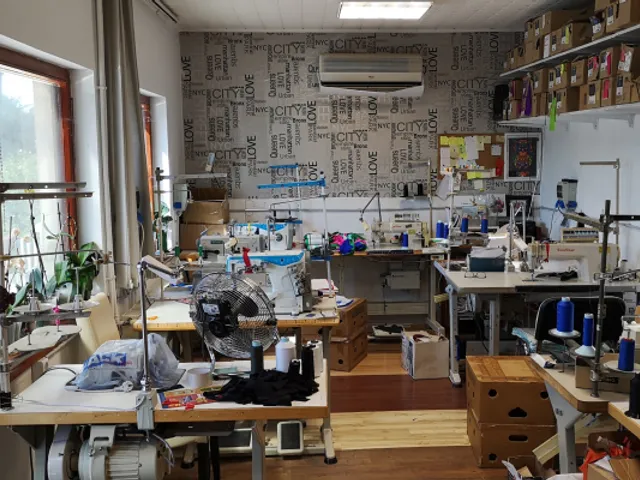 Kiadó kereskedelmi és ipari ingatlan Budapest XVIII. kerület, Újpéteritelep 120 nm