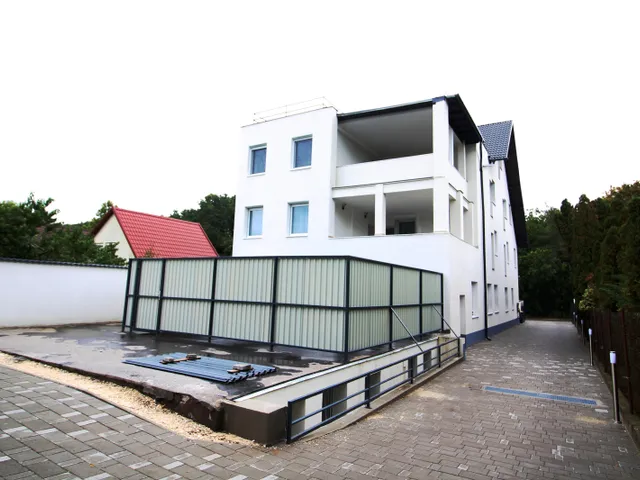 Eladó lakás Budapest XVIII. kerület, Újpéteritelep 86 nm