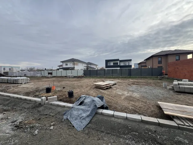 Eladó telek Budapest XVIII. kerület, Almáskert 400 nm