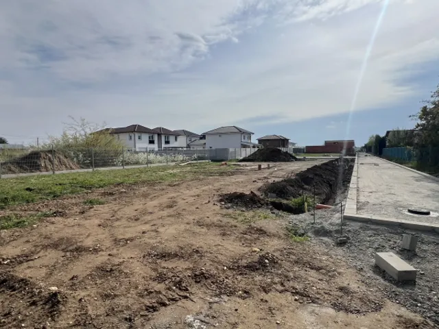 Eladó telek Budapest XVIII. kerület, Almáskert 400 nm