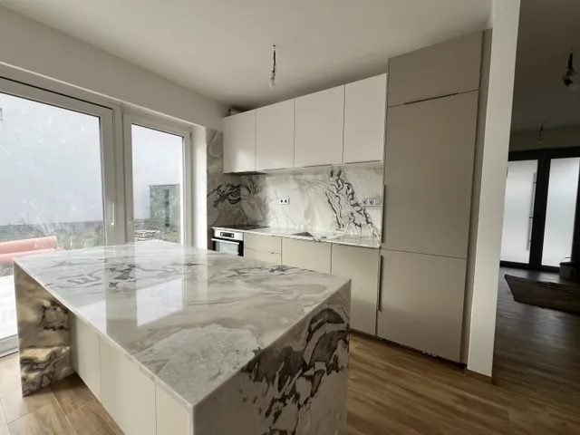 Eladó ház Budapest XVIII. kerület, Almáskert 140 nm