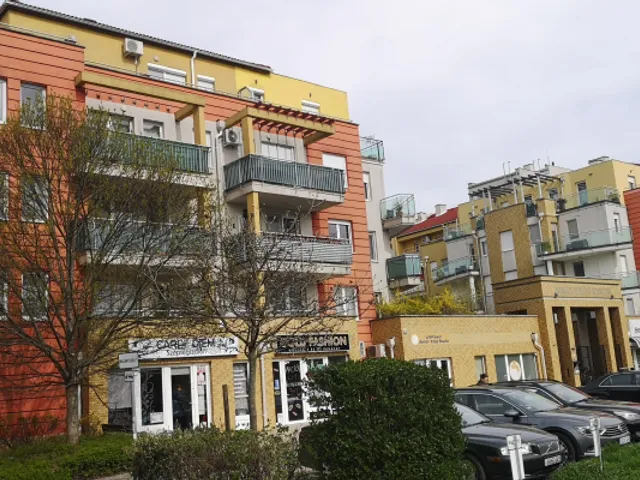 Eladó kereskedelmi és ipari ingatlan Budapest XVIII. kerület, Szent Imre kertváros 139 nm