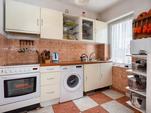 Eladó ház Budapest XVIII. kerület, Szemeretelep 319 nm